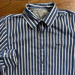 American Eagle Striped Shirt | Medium Vintage Fit 2009 Blue White Cotton Preppy